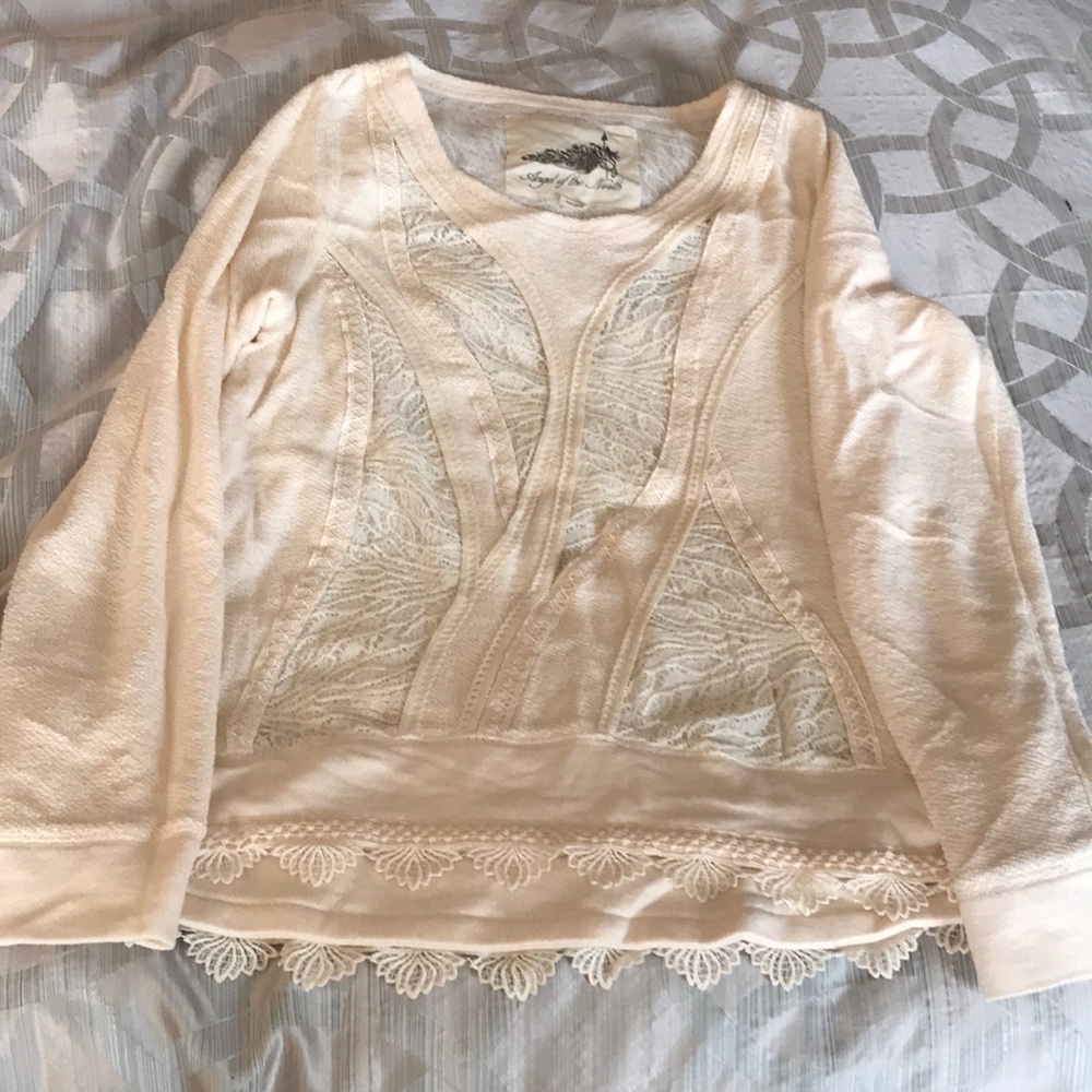 Beautiful like new sweater